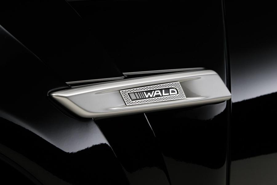  Lexus LS600h Executive Line by Wald 2010 года  (фото 15 из 81)